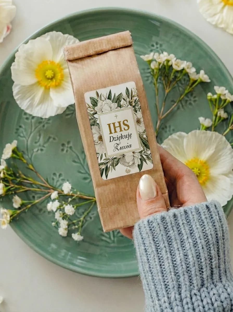 Gastgeschenk Kommunion Tee mit weißen Blumen und IHS-Symbol | Matylda Nr. 25