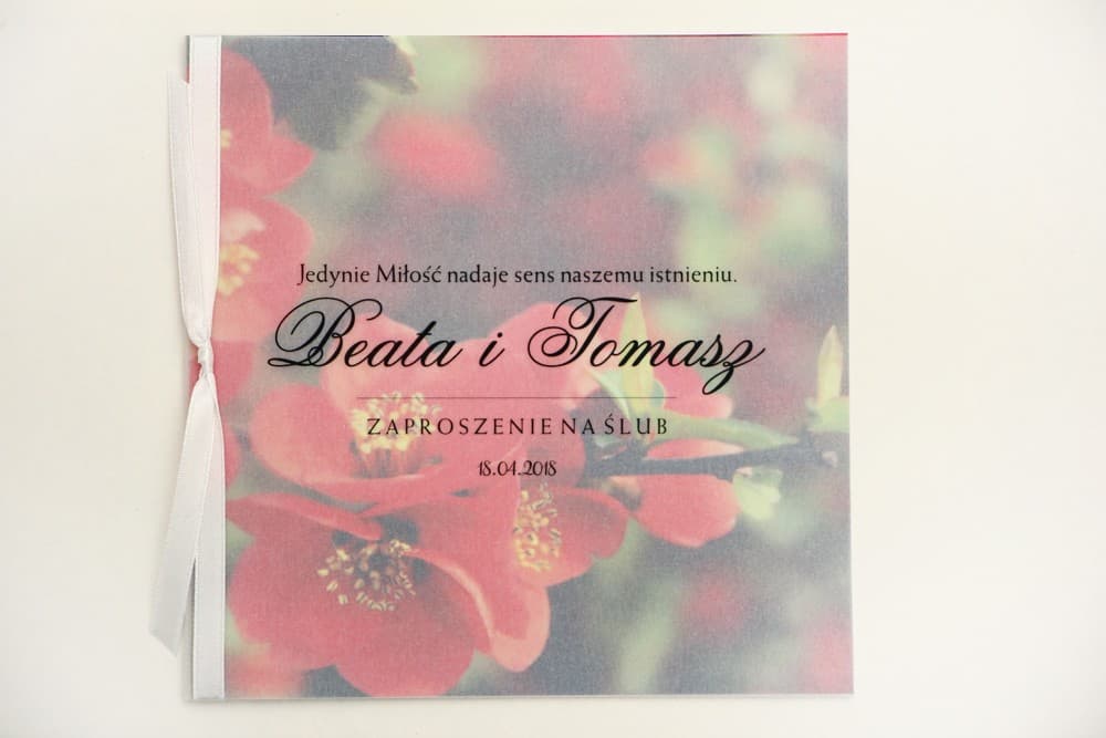 Elegante quadratische Hochzeitseinladungen mit Transparentpapier und Quittenblüte – Elegant Nr. 15 - 3