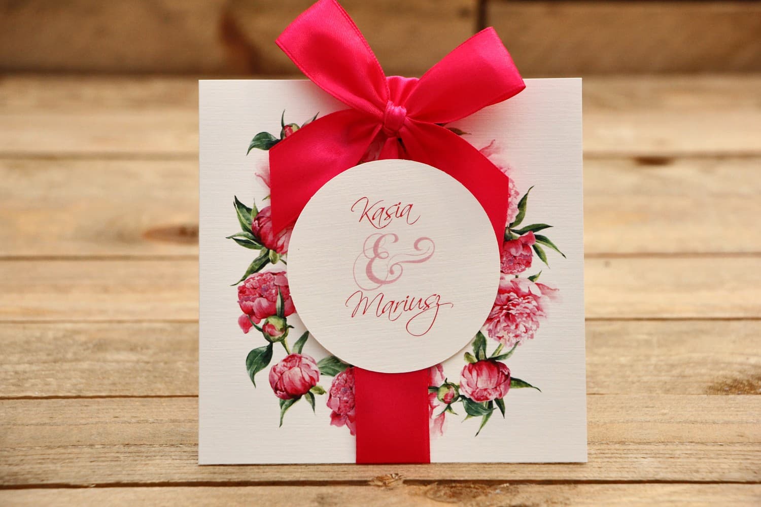 Hochzeitseinladungen im Etui mit amarantfarbenen Pfingstrosen – Kollektion Malowane Kwiaty Nr. 15 - 3