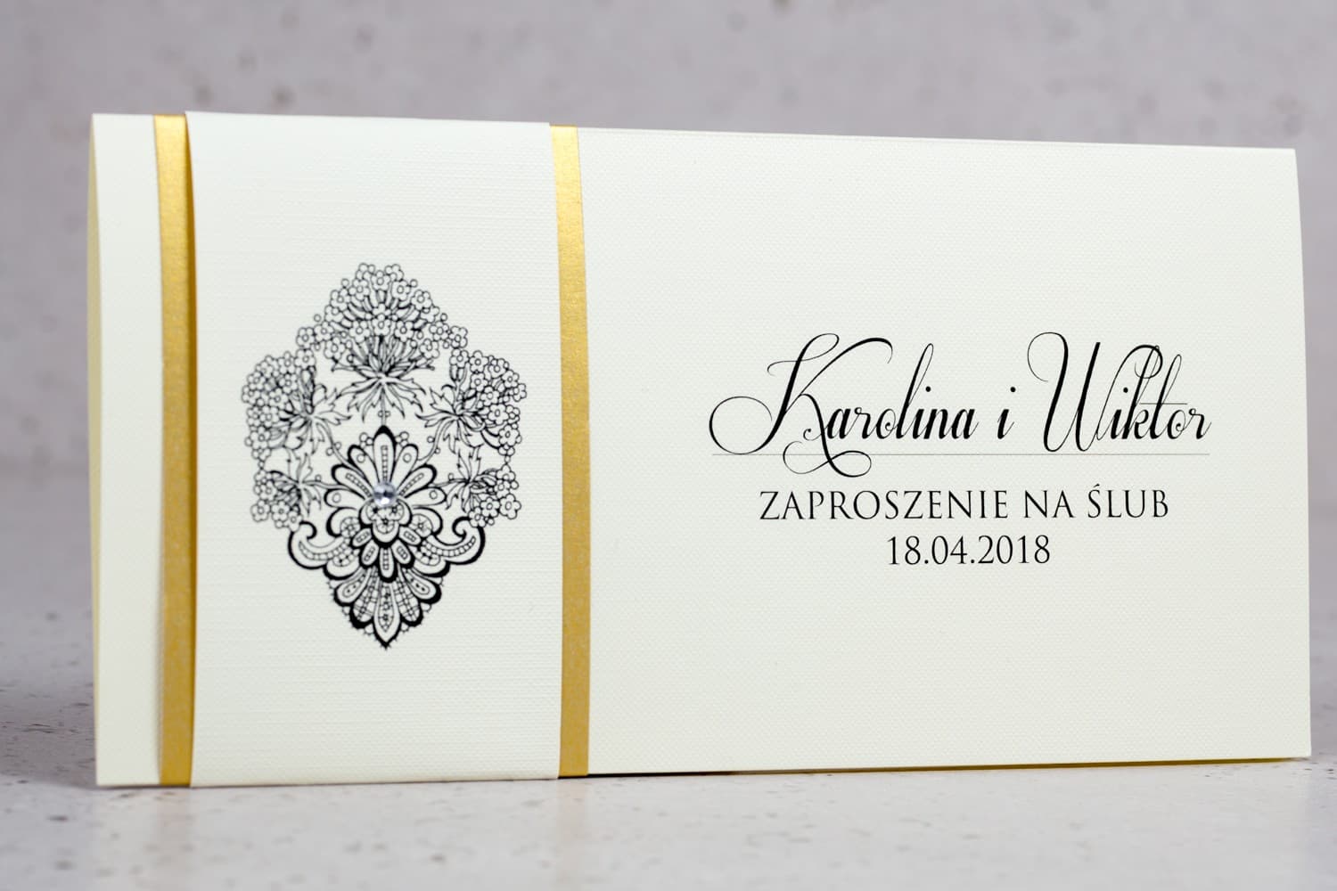 Zaproszenia ślubne glamour ze złotą owijką i błyszczącą cyrkonią – Moreno nr 1