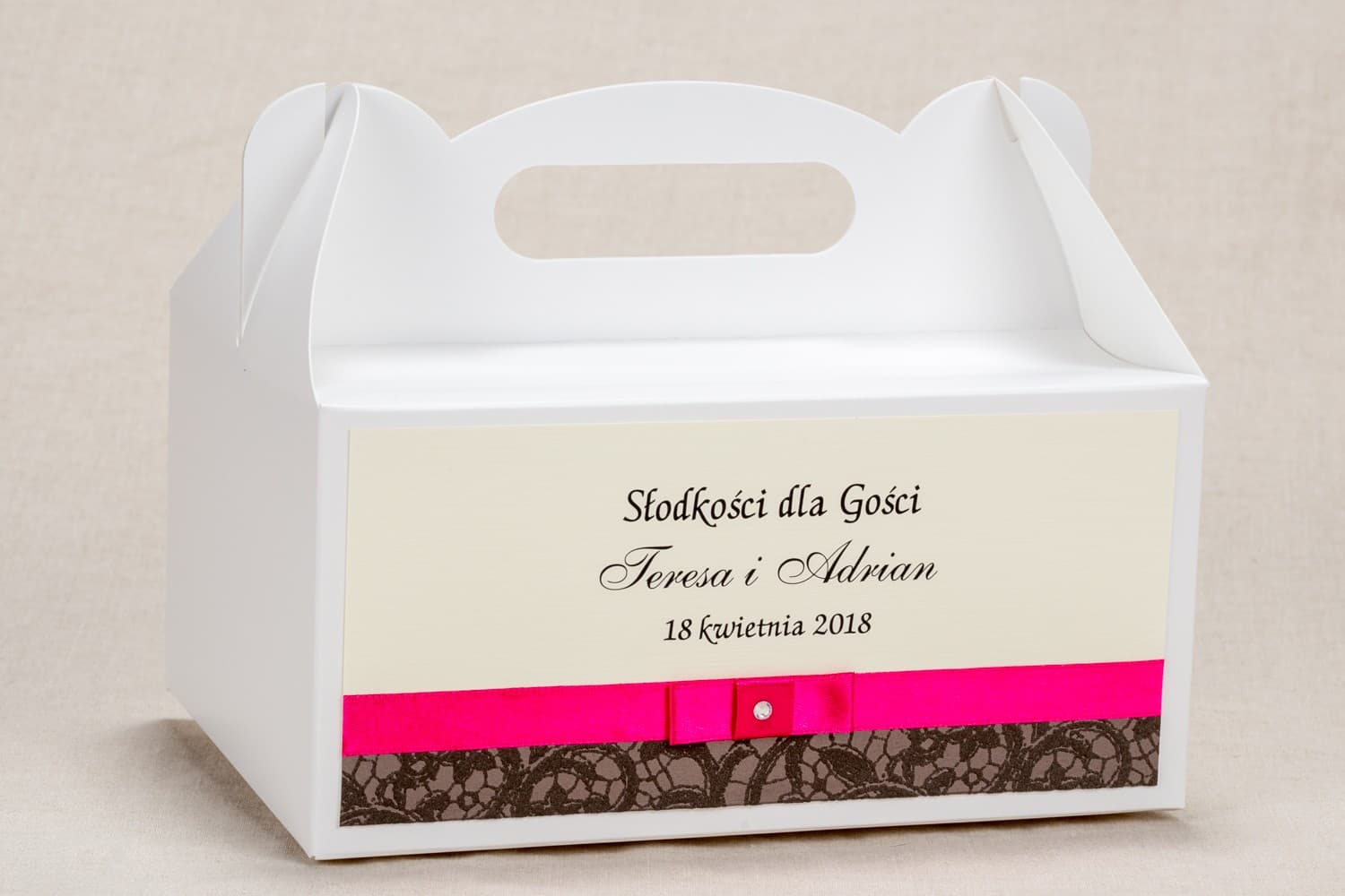 Eleganckie Pudełko na Ciasto Weselne z Koronką i Rączką | Personalizowane Opakowania dla Gości | Klaris nr 2
