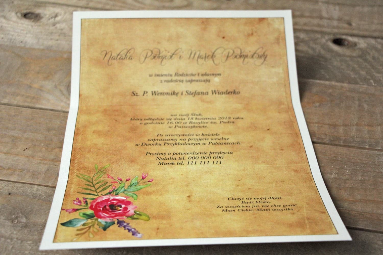 Hochzeitseinladungen im Boho-Stil mit karamellfarbenen Blüten auf Leinenpapier – Karamell Nr. 1 - 3