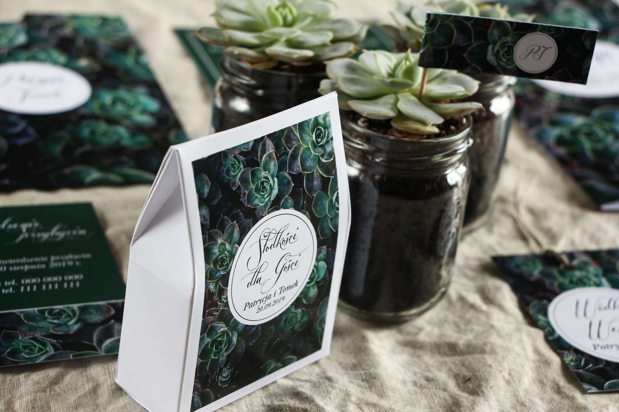 Pudełeczka z motywem sukulentów i słodyczami | Podziękowania dla gości weselnych botaniczne | Botanik nr 3