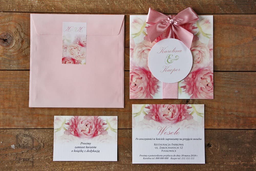 Elegante quadratische Hochzeitseinladungen mit Aquarell-Pfingstrosen und Schleife – Akwarele Nr. 9 - 3