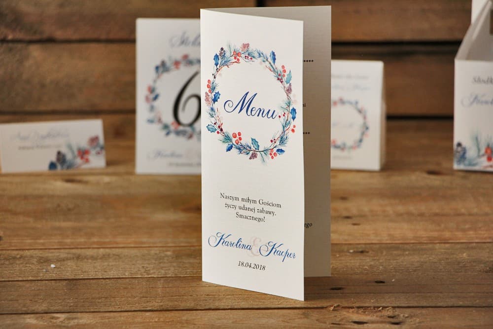 Zimowe Menu Weselne, Błękitne Gałązki i Ostrokrzew, Karta Dań na Stół | Eleganckie Menu na Wesele Zimą | Akwarele nr 15