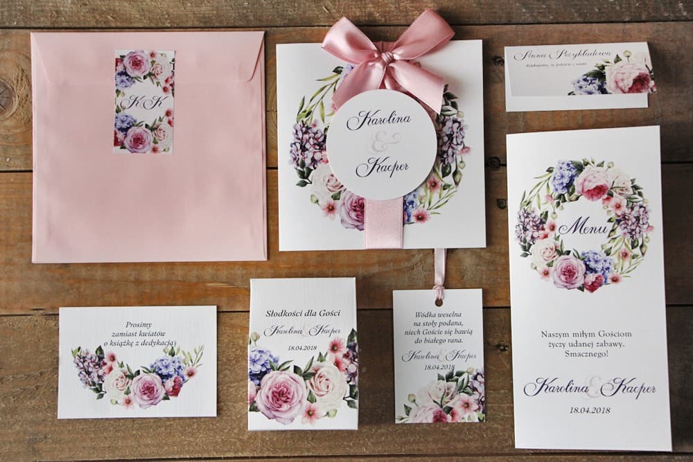 Boho Hochzeitseinladungen mit Satinschleife, rosa Rosen und Flieder – Akwarele Nr. 17