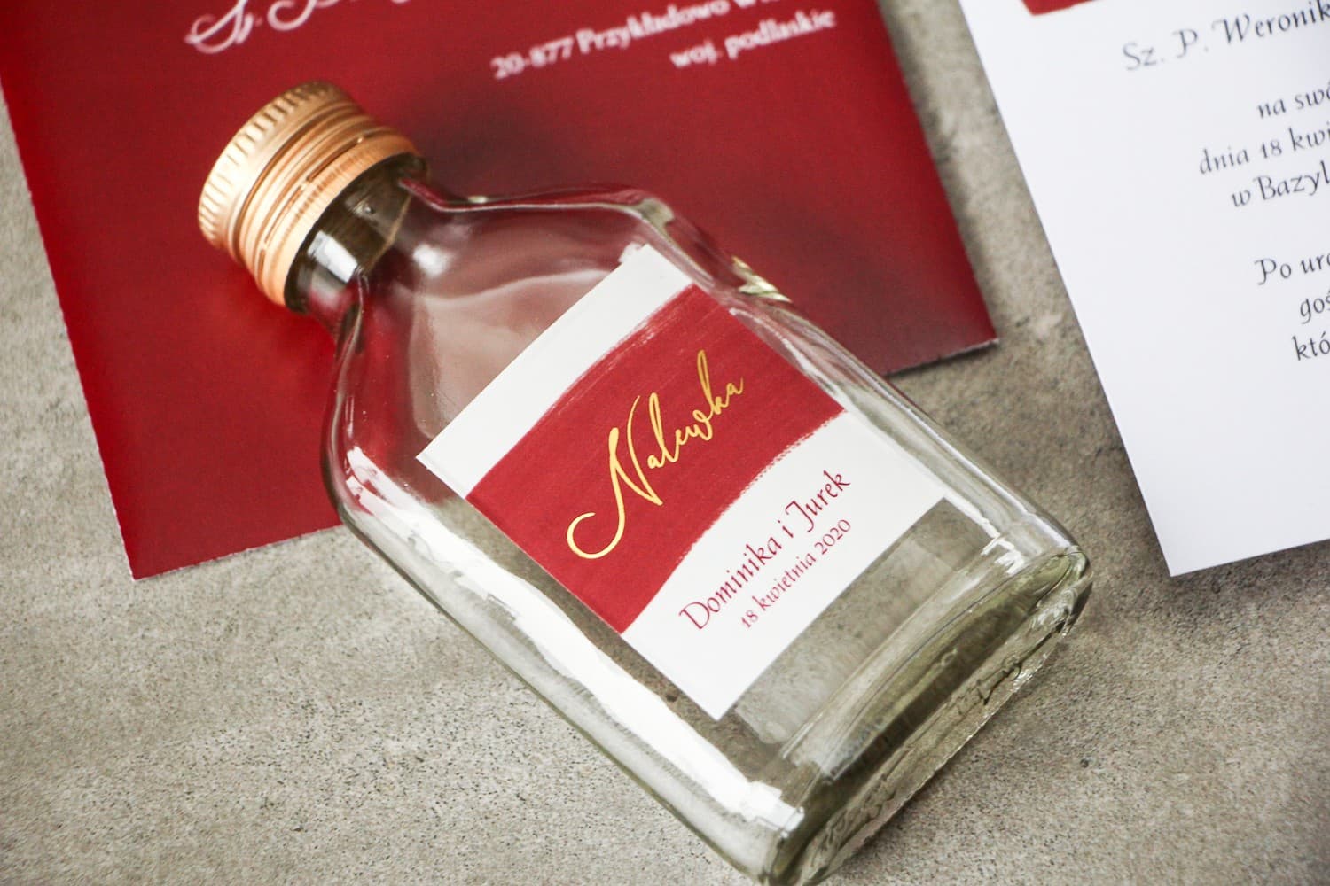 Buteleczki na nalewki weselne z bordową grafiką i złotym napisem | Podziękowania dla Gości | Verte nr 1 - 3