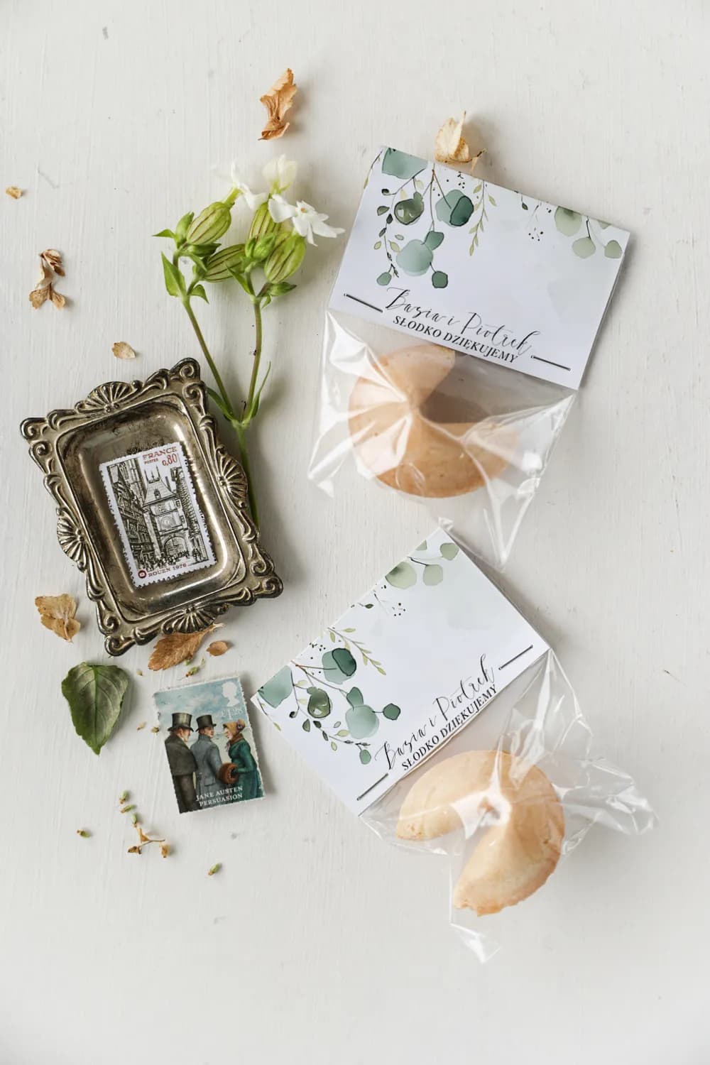 Biscotto con messaggio fortunato come bomboniera per ospiti di nozze con motivo eucalipto - Impresione n. 7