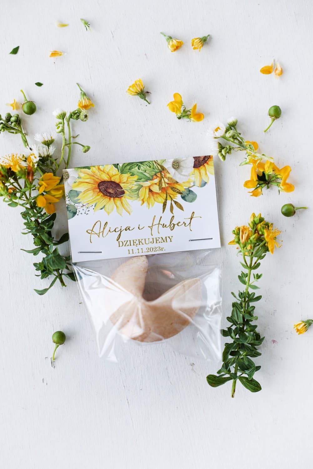 Biscuits de la fortune Rubin 7 tournesols et or Biscuits de la Fortune Mariage : Rameaux Dorés et Tournesols | Cadeaux Invités Idéaux | par Amelia-Wedding.pl