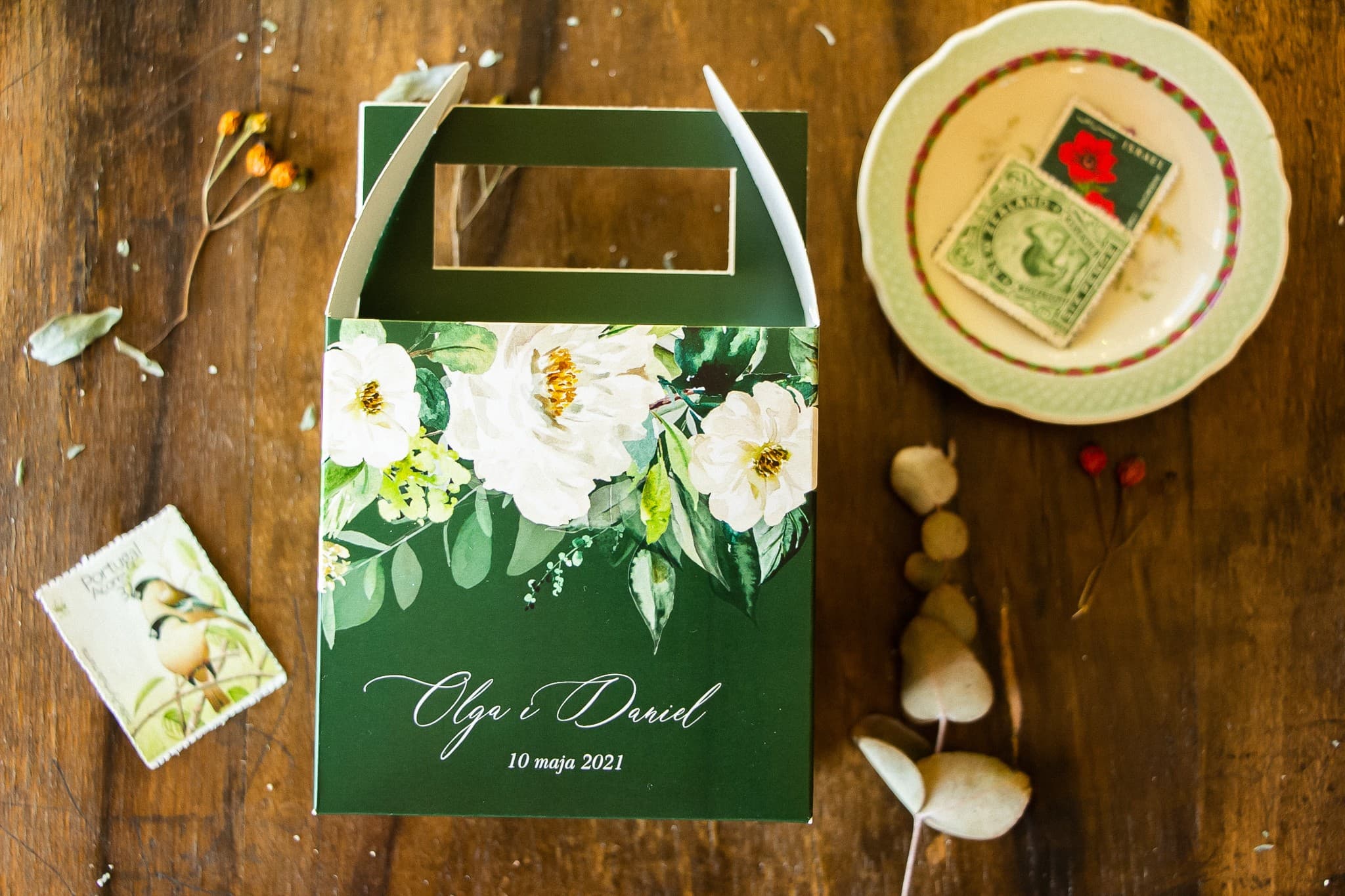 Boîte à Gâteaux de Mariage Vert Sapin, Fleurs Blanches | Emballage Personnalisé pour Invités | Topaz n° 2