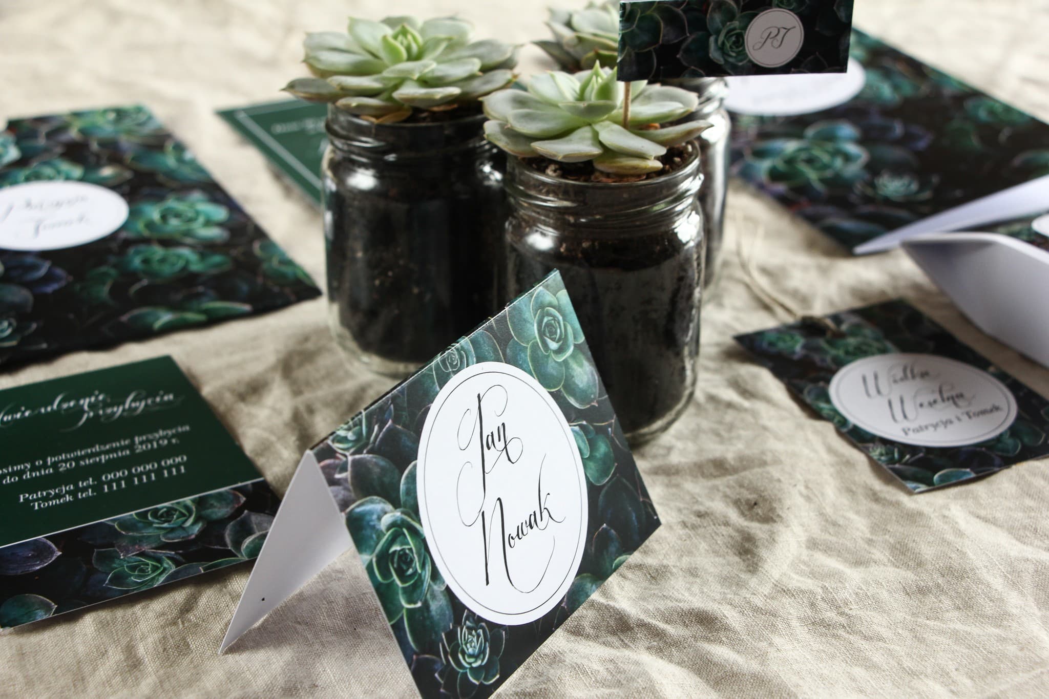 Botanic No. 3 Wedding Place Cards – Green Succulent Table Cards