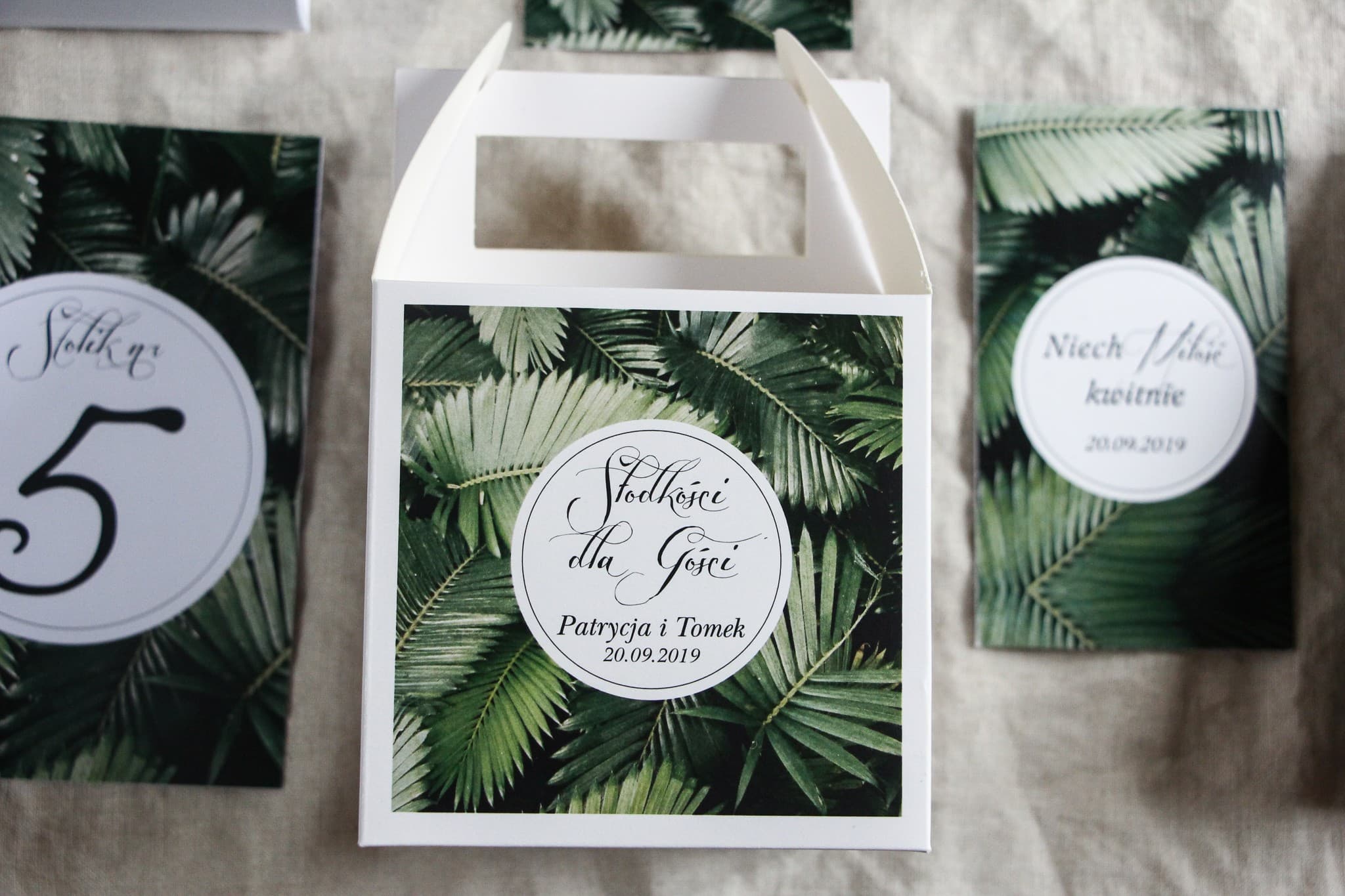 Palm Leaf Wedding Cake Box | Personalized Botanical Packaging | Botanik No. 2