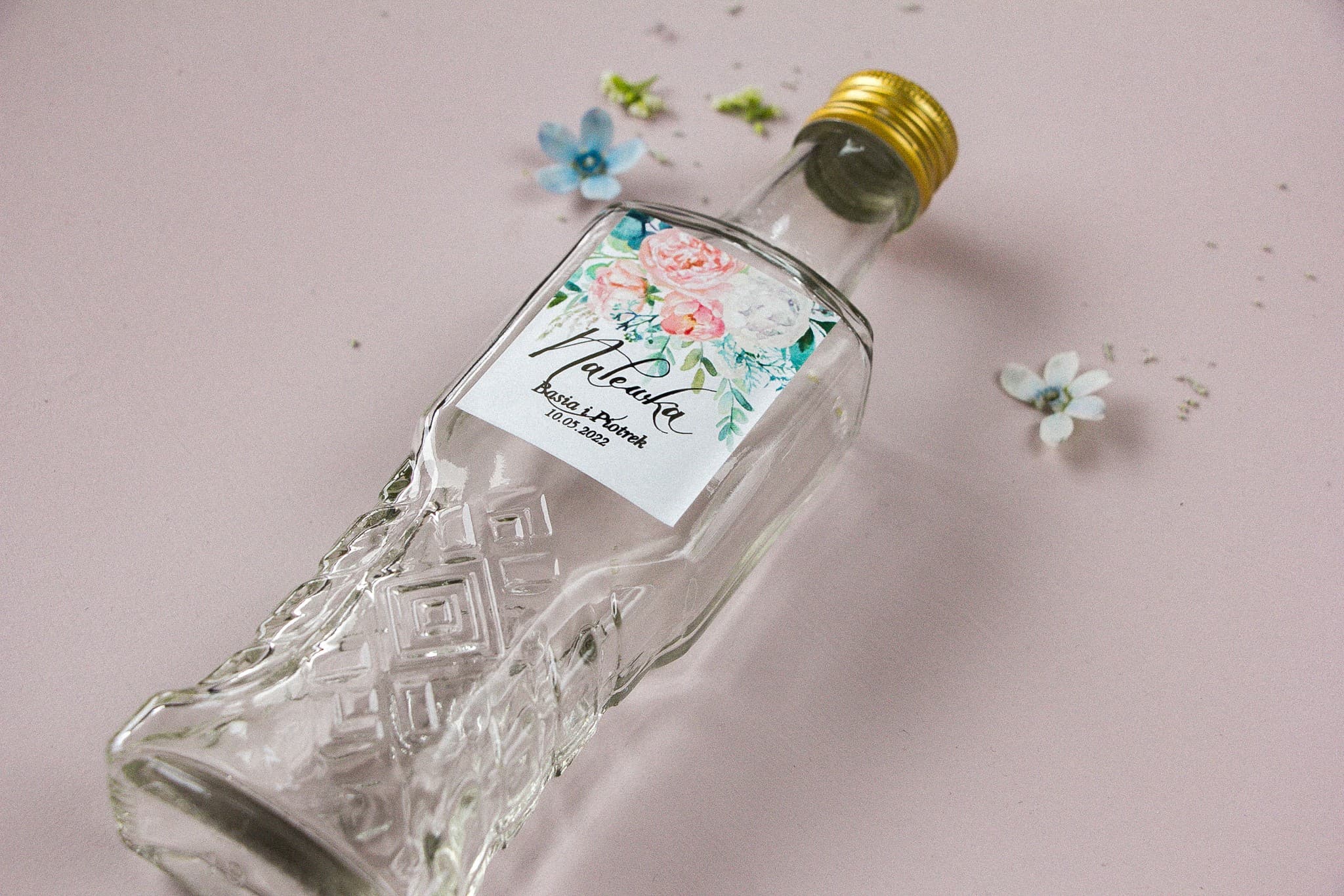 Ringraziamenti per ospiti bottiglietta per liquore con peonie ed eucalipto Pastello n. 8