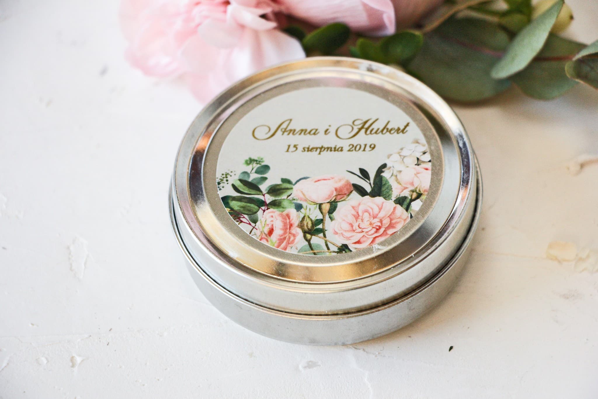 Bougie de soja élégante Szafirowe n° 2 Bougies de mariage rondes en boîte dorée comme remerciements pour les invités - Szafirowe n° 2