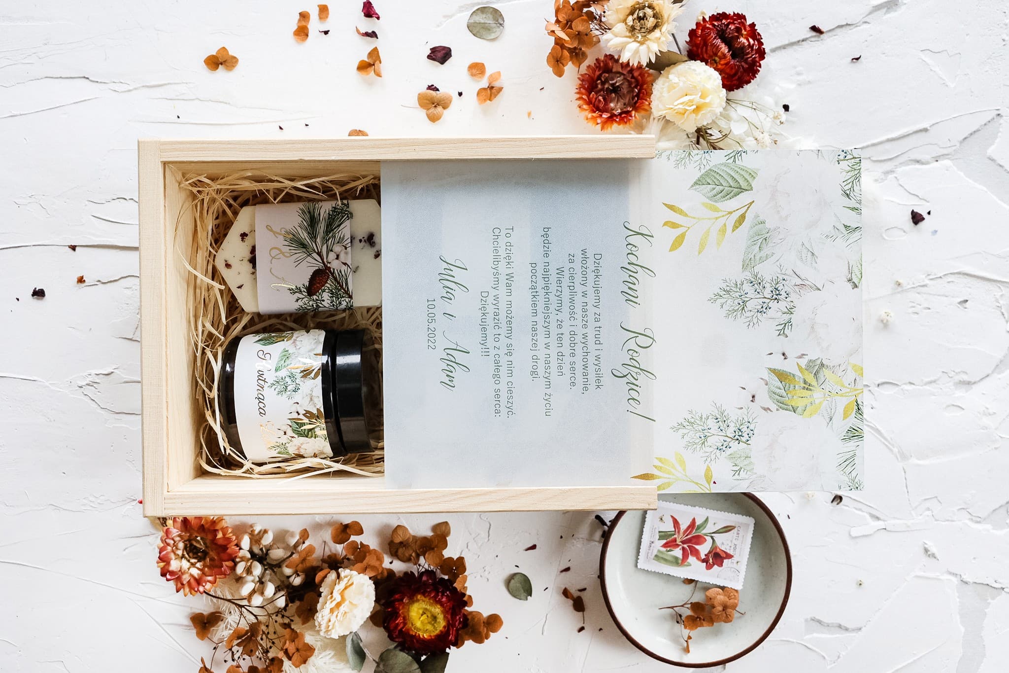 Caja de regalo blanca para padres con diseño invernal en cristal