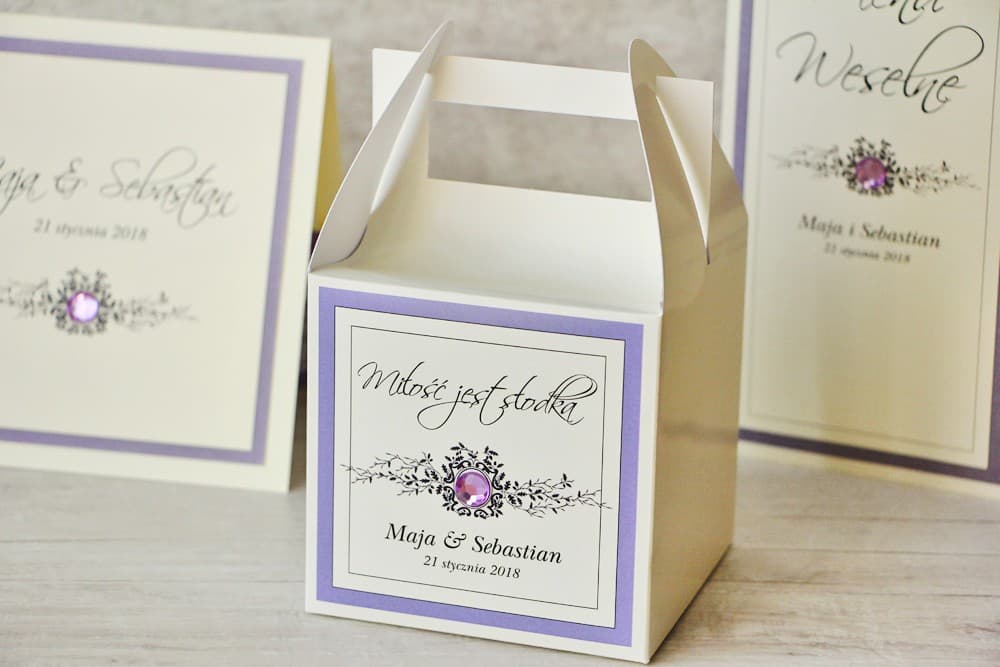 Elegante Caja para Pastel de Boda con Encaje y Circonita | Detalle Personalizado para Invitados | Encaje nº 3