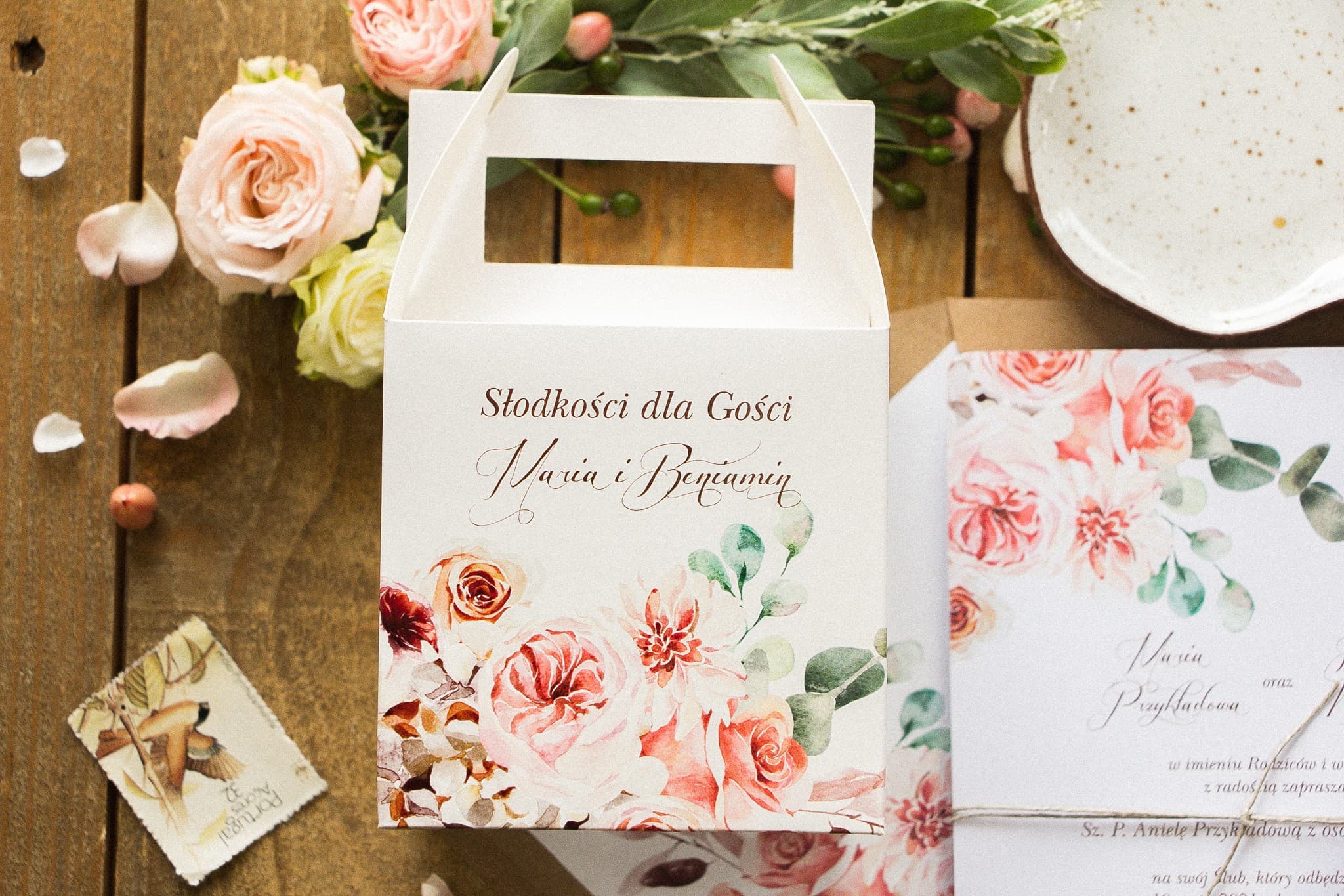 Elegante caja para tarta con asa, flores rosas | Detalles para invitados | Índigo n.º 7