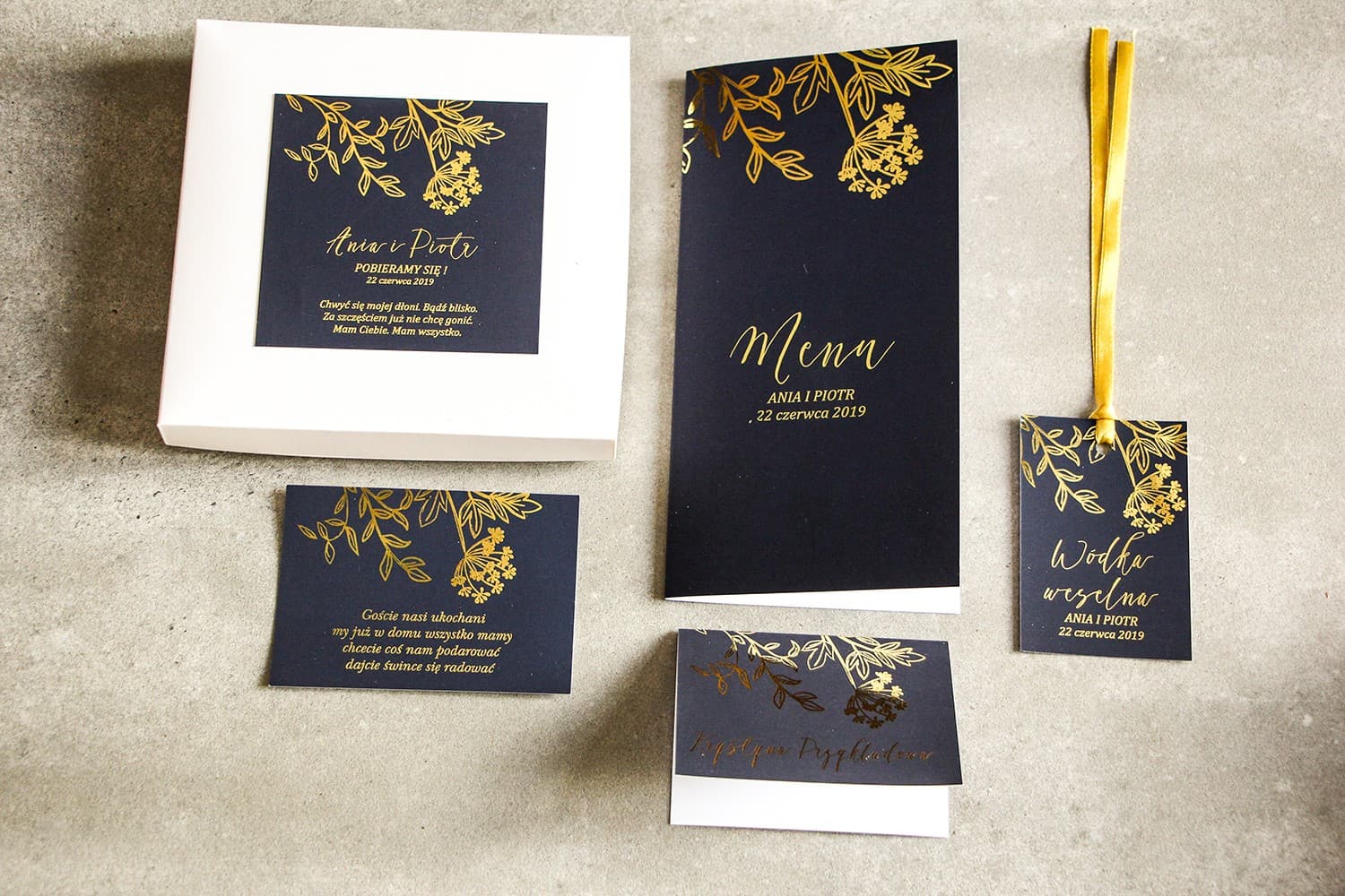 Set Campioni Stationery Glamour Granato con Rametti Dorati | Campioni Partecipazioni Matrimoniali | Zaffiro n. 2