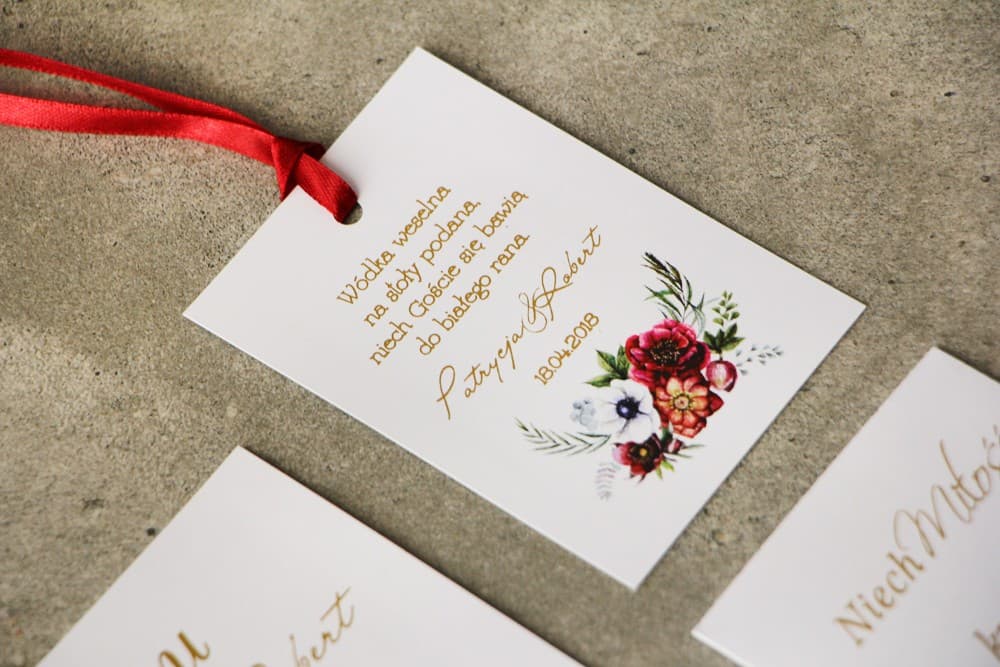 Eleganti Cartellini per Alcolici con Doratura, Anemoni Bordeux | Etichette Personalizzate per Bottiglie di Matrimonio | Cykade n. 7