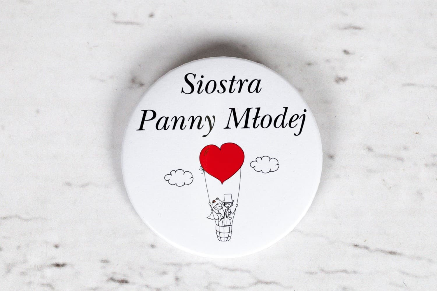 Chapa de la colección Bueno nº 1 - Pareja dibujada en un globo aerostático rojo flotando entre nubes