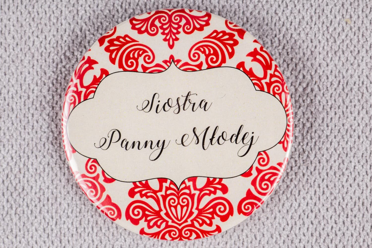 Marcasitios de Boda Madras nº 5 – Chapas para Invitados con Ornamento Rojo