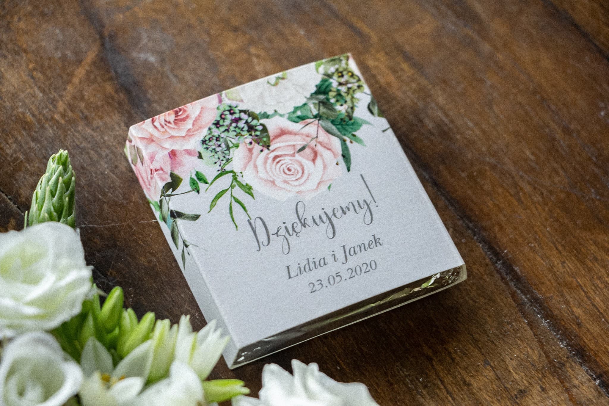 Chocolatinas para Invitados de Boda con Rosas Pastel | Detalles de Boda Personalizados | Etéreo nº 5