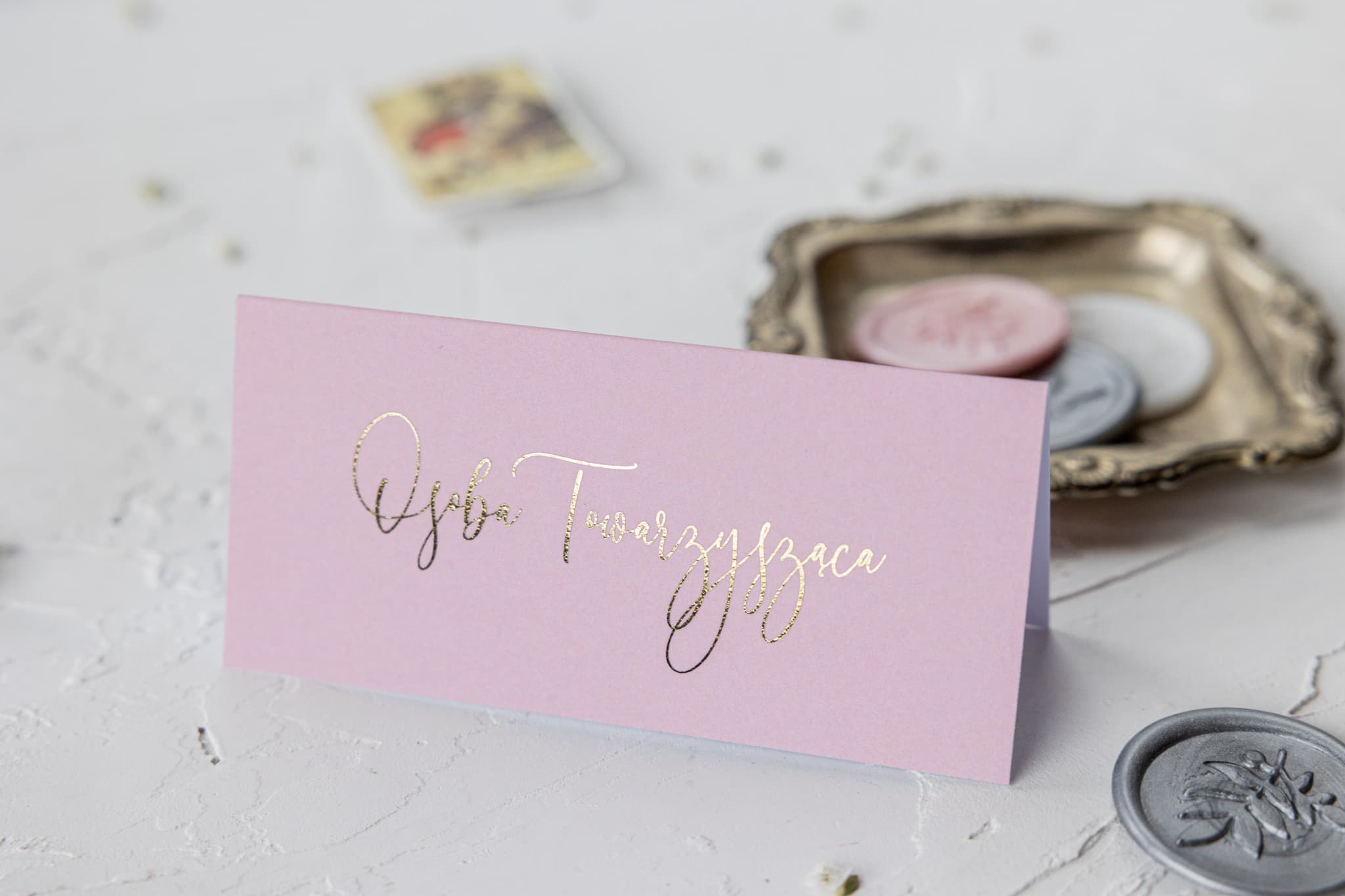 Jaspis No. 3 Wedding Place Cards – Gold Foiled Glamour Table Cards