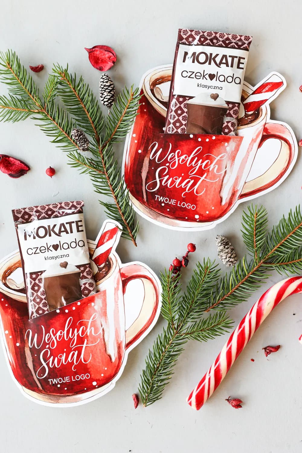 Personalized hot chocolate with logo as an elegant and delicious Christmas gift for clients and employees