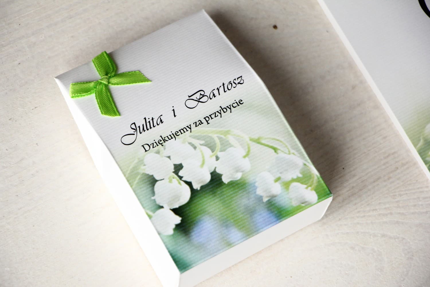 Cajitas con lirios del valle para dulces | Detalles para invitados de boda | Magnet nº 11