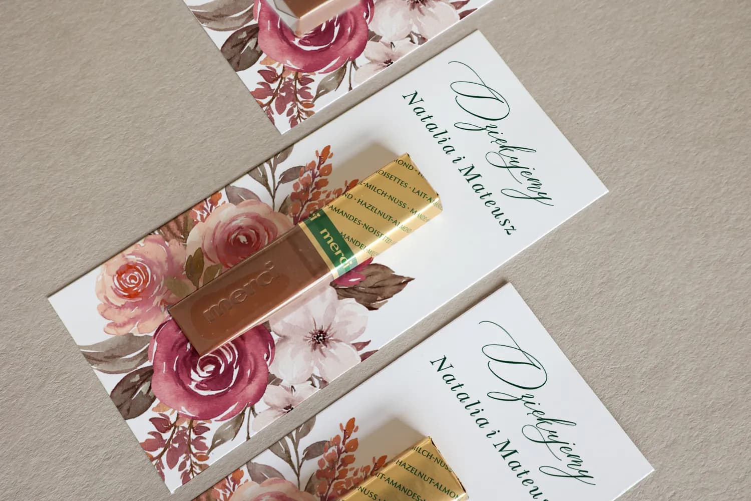 Detalles Merci con Flores Crema | Recuerdos Personalizados para Invitados de Boda | Delize nº 3