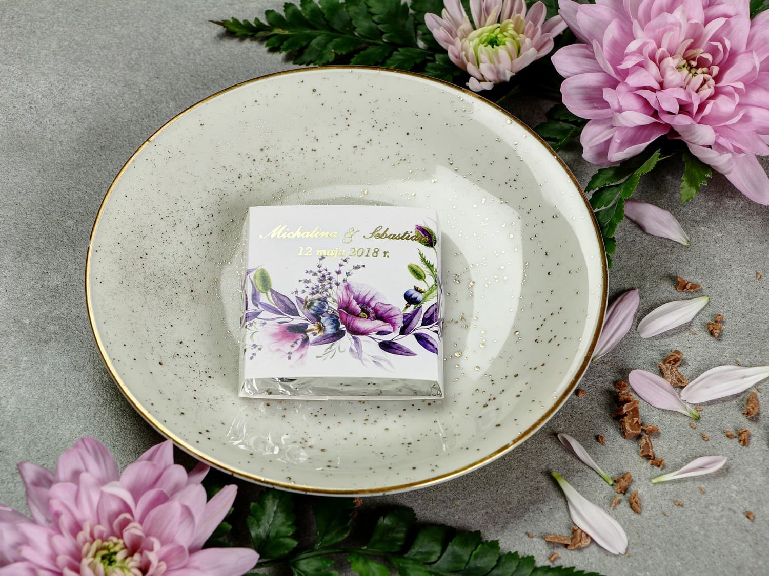 Chocolatinas de Boda Amapolas Violetas y Lavanda | Detalles para Invitados con Dorado | Sorento n.º 15