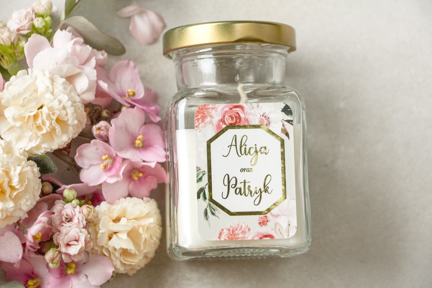 Natürliche Duftkerze Lotus Nr. 1 – Vergoldetes Gastgeschenk mit Rosen und Lilien