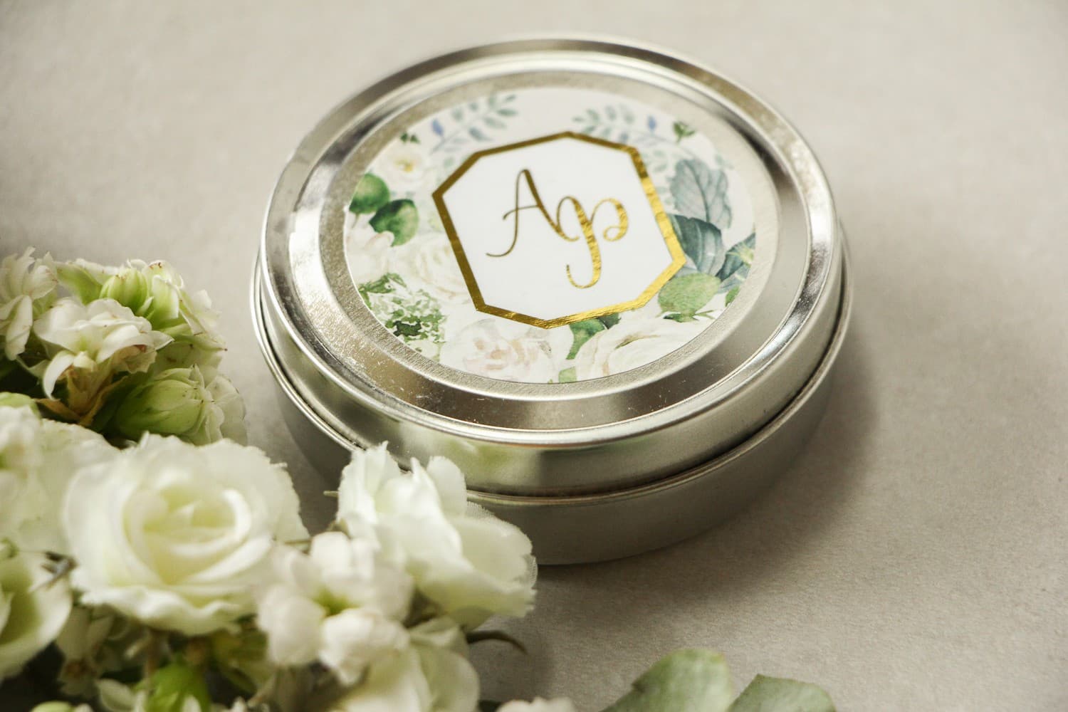 Natürliche Duftkerze im Tiegel Lotus Nr. 4 – Vergoldetes Gastgeschenk Glamour