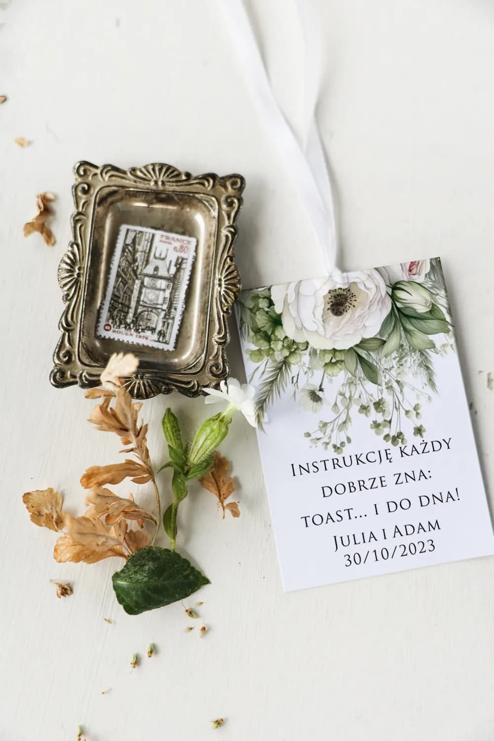Elegante Flaschenanhänger für die Hochzeit mit Rosen, personalisiert | Etiketten für Hochzeitsalkohol | Impresja Nr. 3