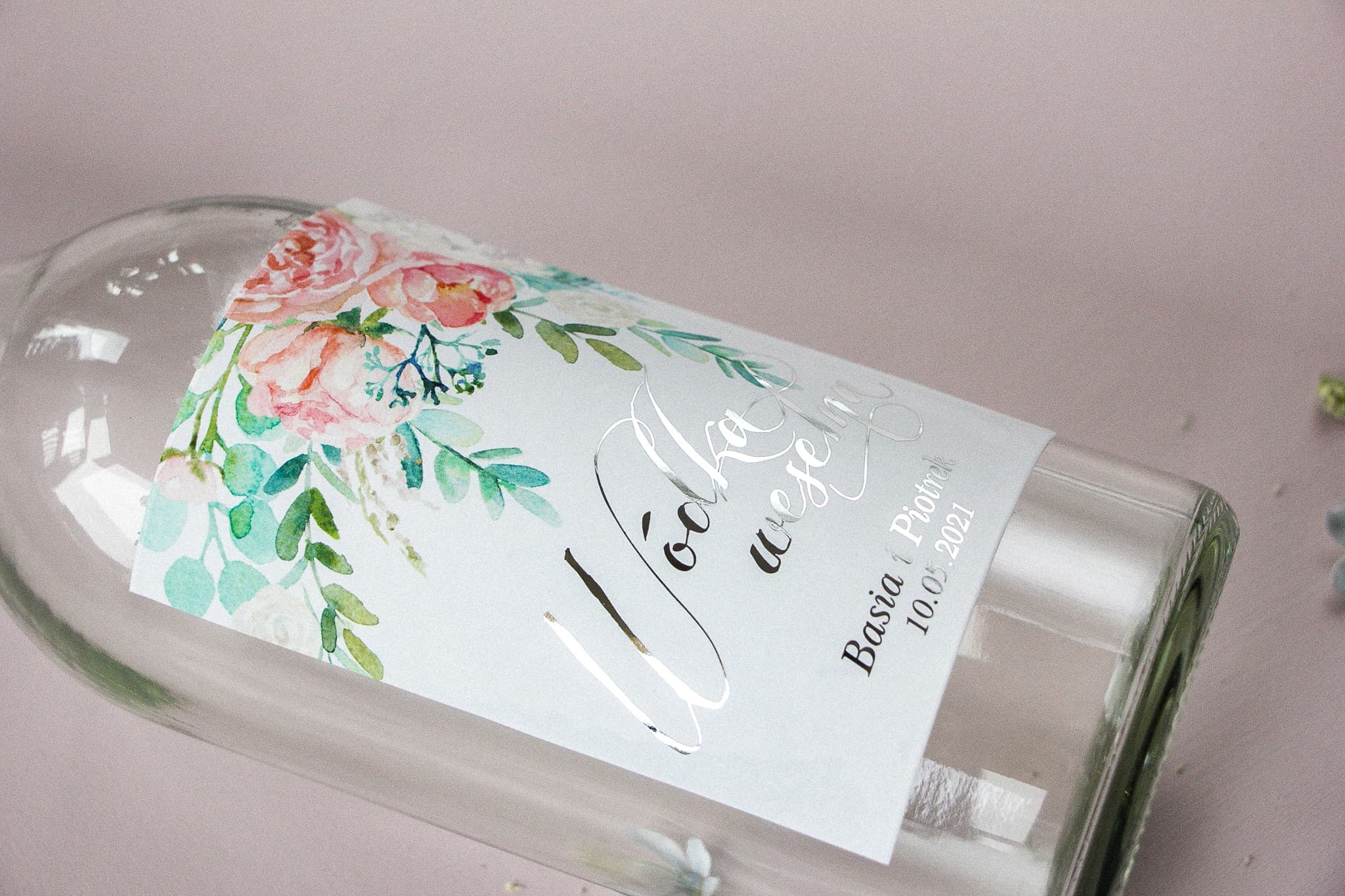 Etiquetas autoadhesivas para botellas de boda estilo Glamour con plateado, peonía y eucalipto