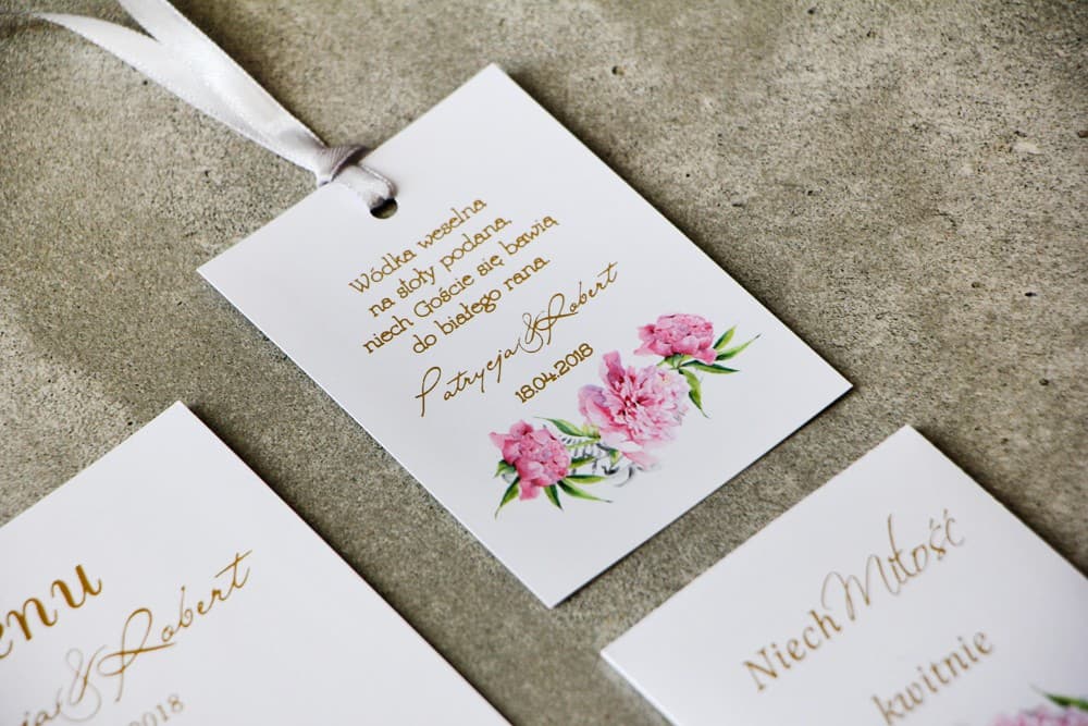 Étiquette de bouteille Cykade n° 10 dorée Étiquettes pour bouteilles de mariage avec dorure. Étiquettes dorées avec pivoines et fougère rose clair - Cykade n° 10