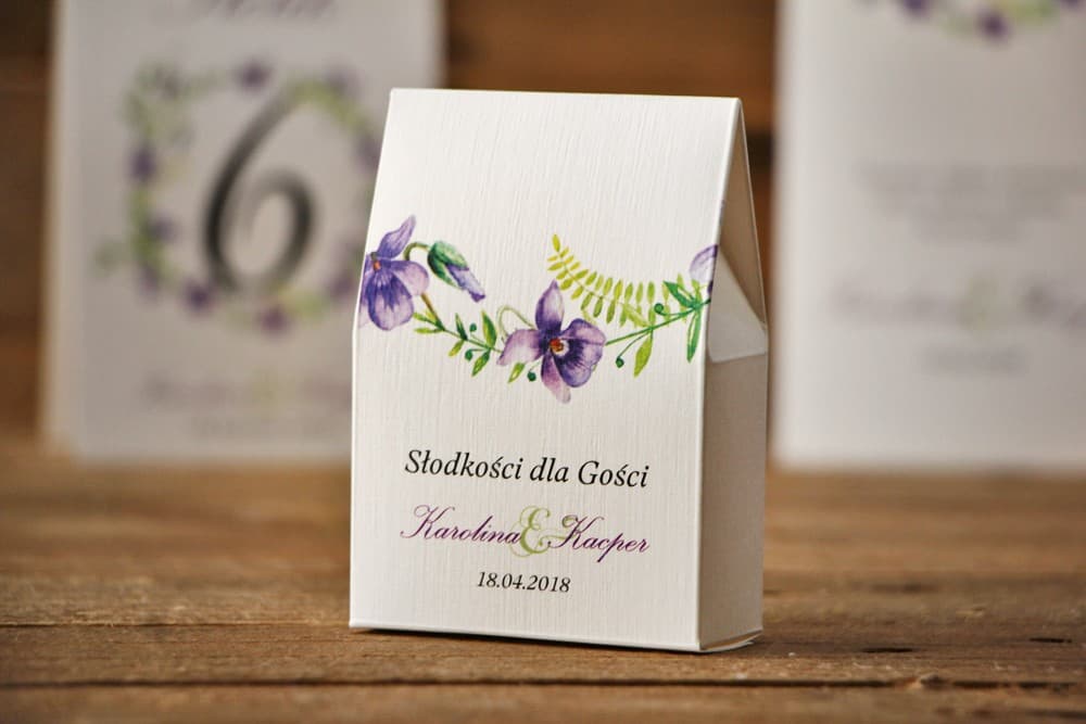 Personalized Favor Box with Violets for Sweets | Watercolour Style Wedding Favours | Watercolours No. 7