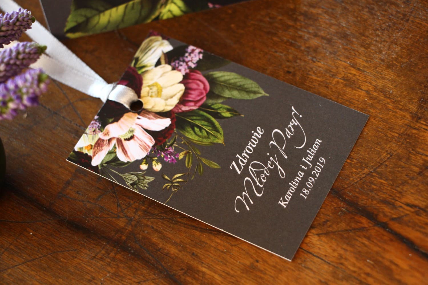 Elegante Flaschenanhänger Hochzeit Burgund Blumen | Alkoholetiketten | Eteryczne Nr. 2