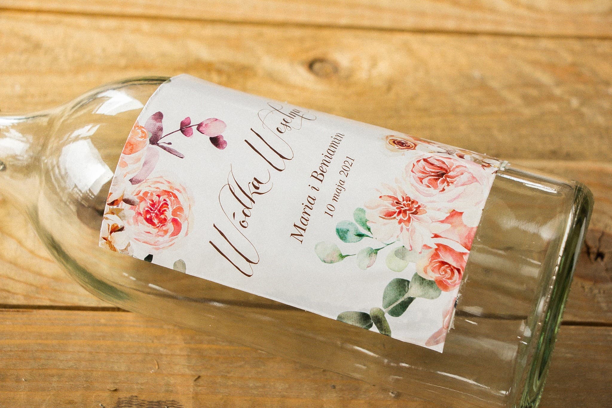 Flaschenetiketten für Hochzeit mit rosa Blumen | Personalisierte Aufkleber | Indygo Nr. 7