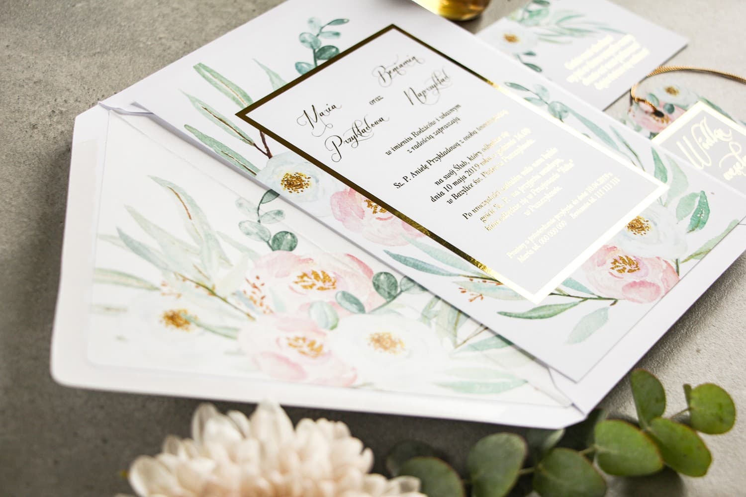 Floral Wedding Invitation Sample with Gold Foiling - Flores No. 1