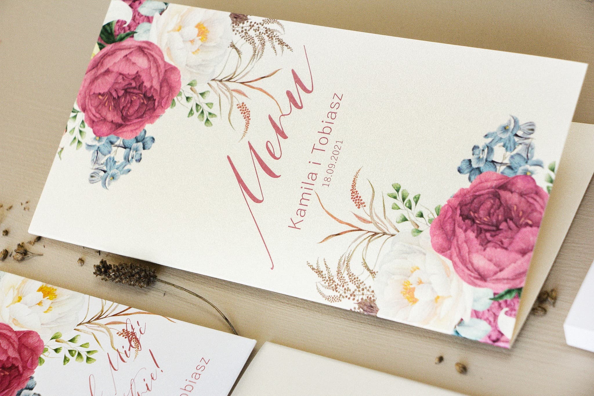 Stunning Wedding Menu | Floral Composition on Pearlescent Paper | Opal No. 10