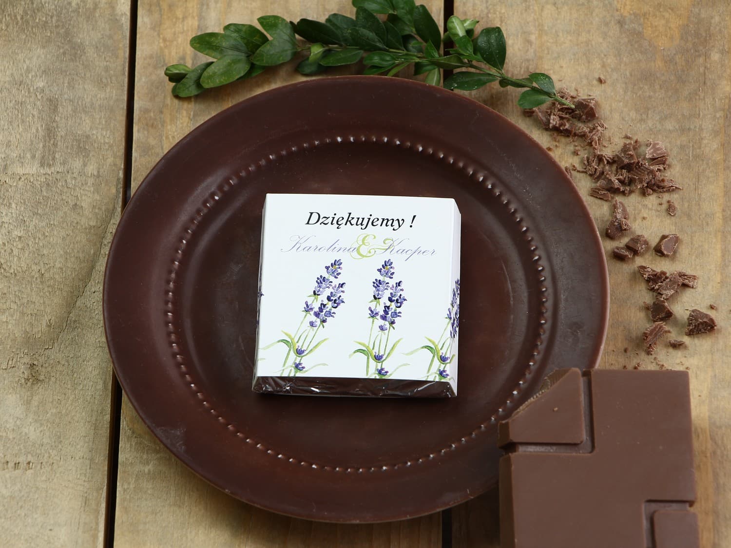 Gastgeschenk zur Hochzeit: Milchschokolade mit Lavendel-Grafik in Aquarell-Optik