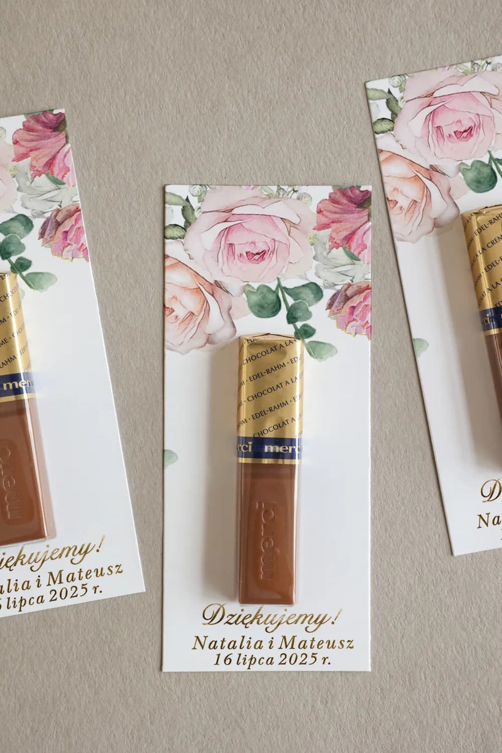 Vergoldete Gastgeschenke Merci pastellfarbene Rosen & Hortensien - Rubin Nr. 9