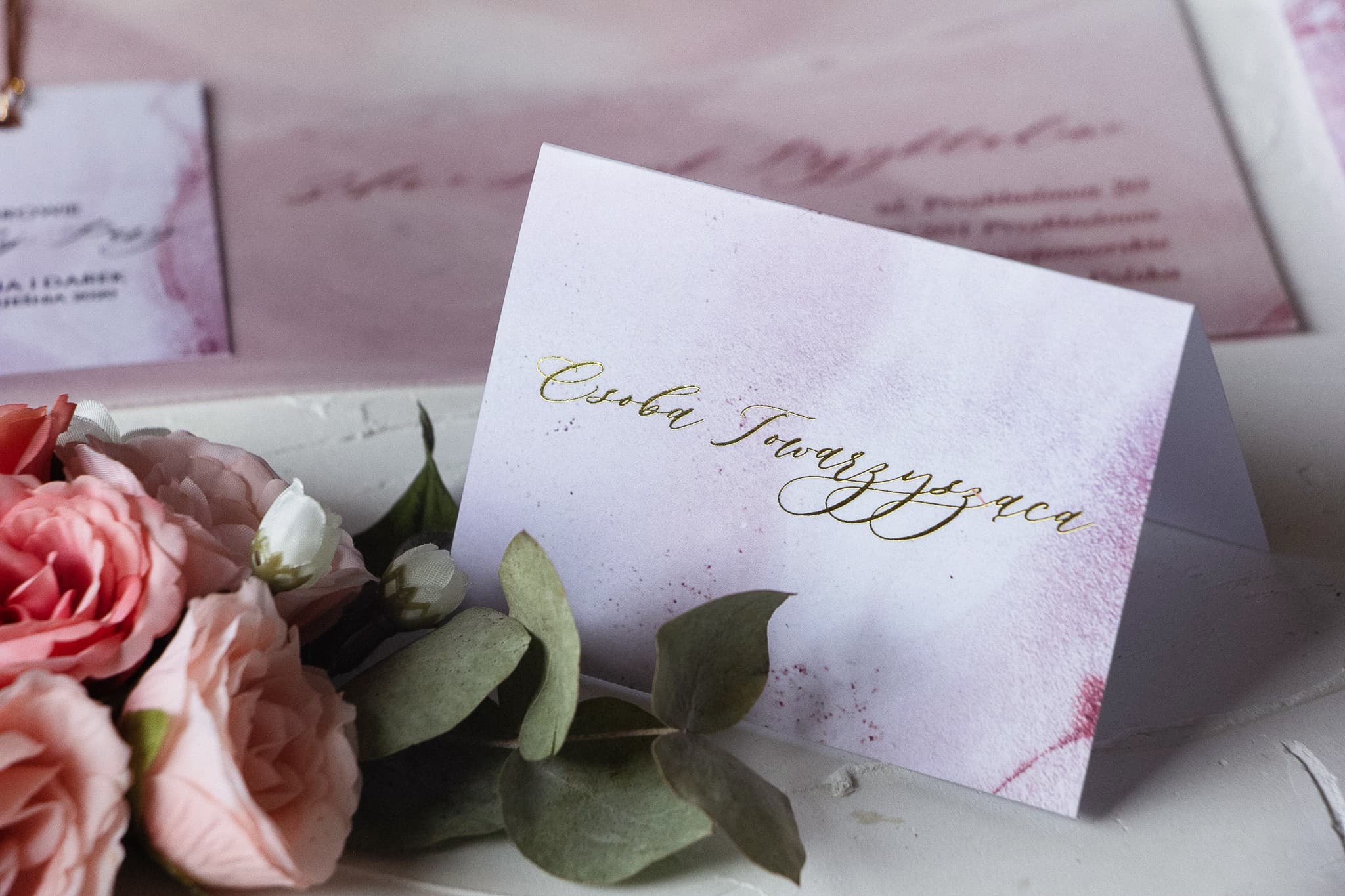 Marble No. 2 Wedding Place Cards – Gilded Glamour Table Name Cards