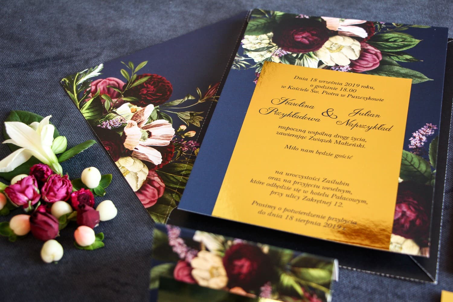 Navy Blue Wedding Invitations with Gold Foiling and Burgundy Flowers – Laura No. 1
