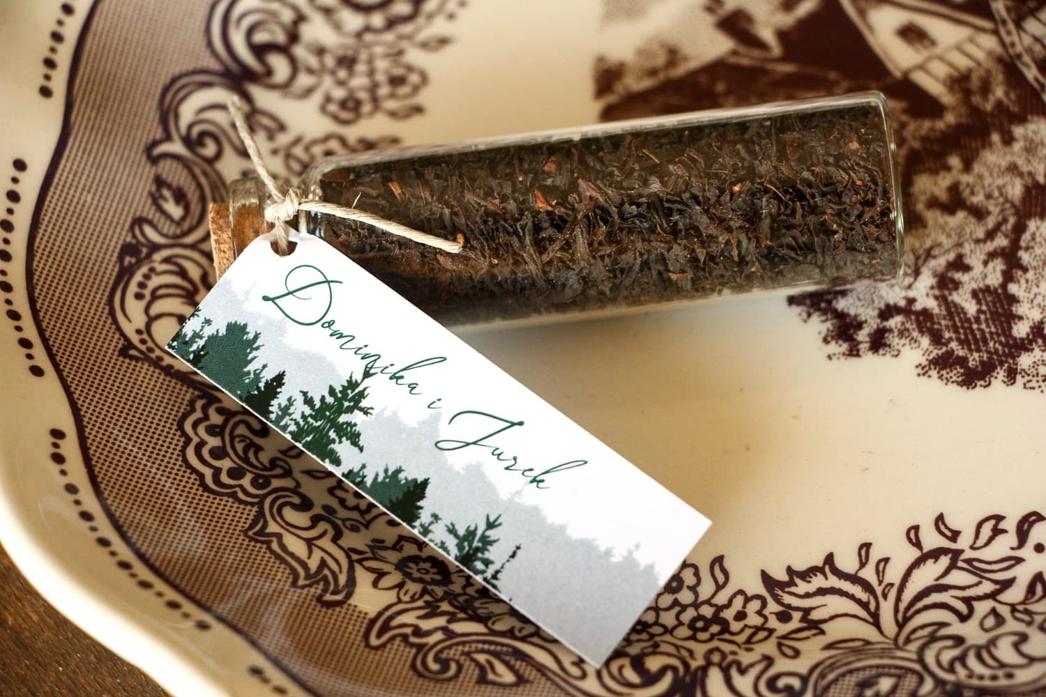 Deer Motif Tea in a Glass Bottle, Woodland Wedding Favours | Unique Guest Gifts | Delize No. 1