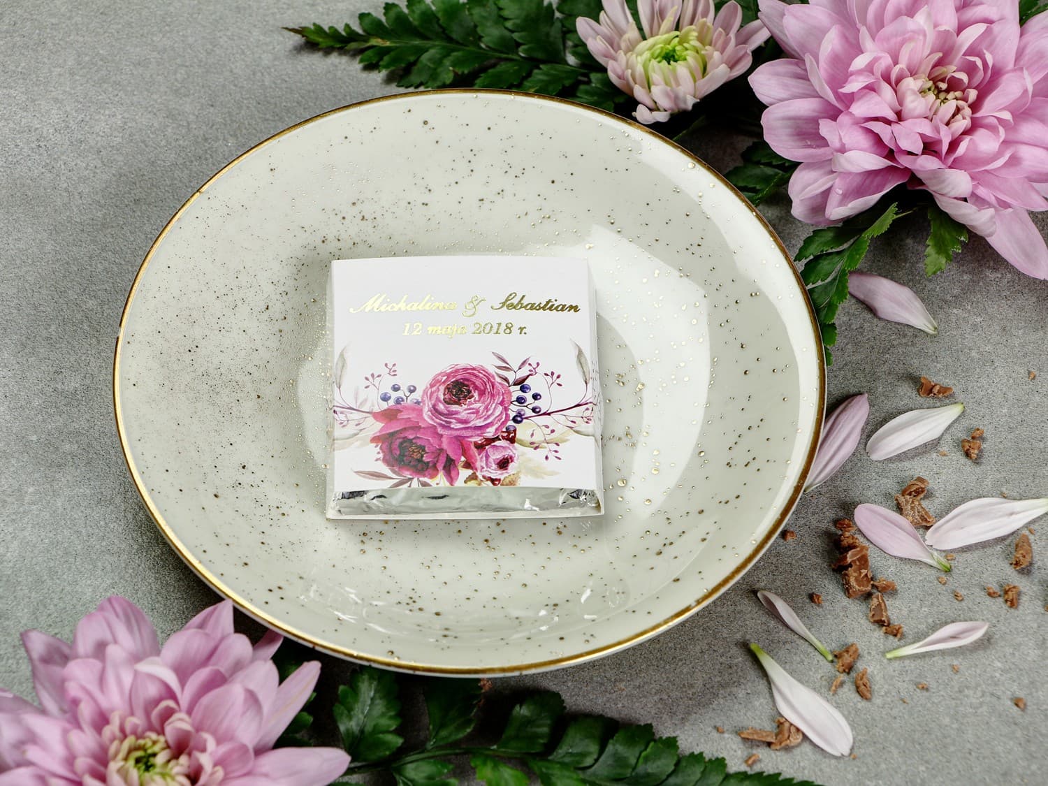 Gold Foil Floral Chocolates | Wedding Favours | Sorento Design 3