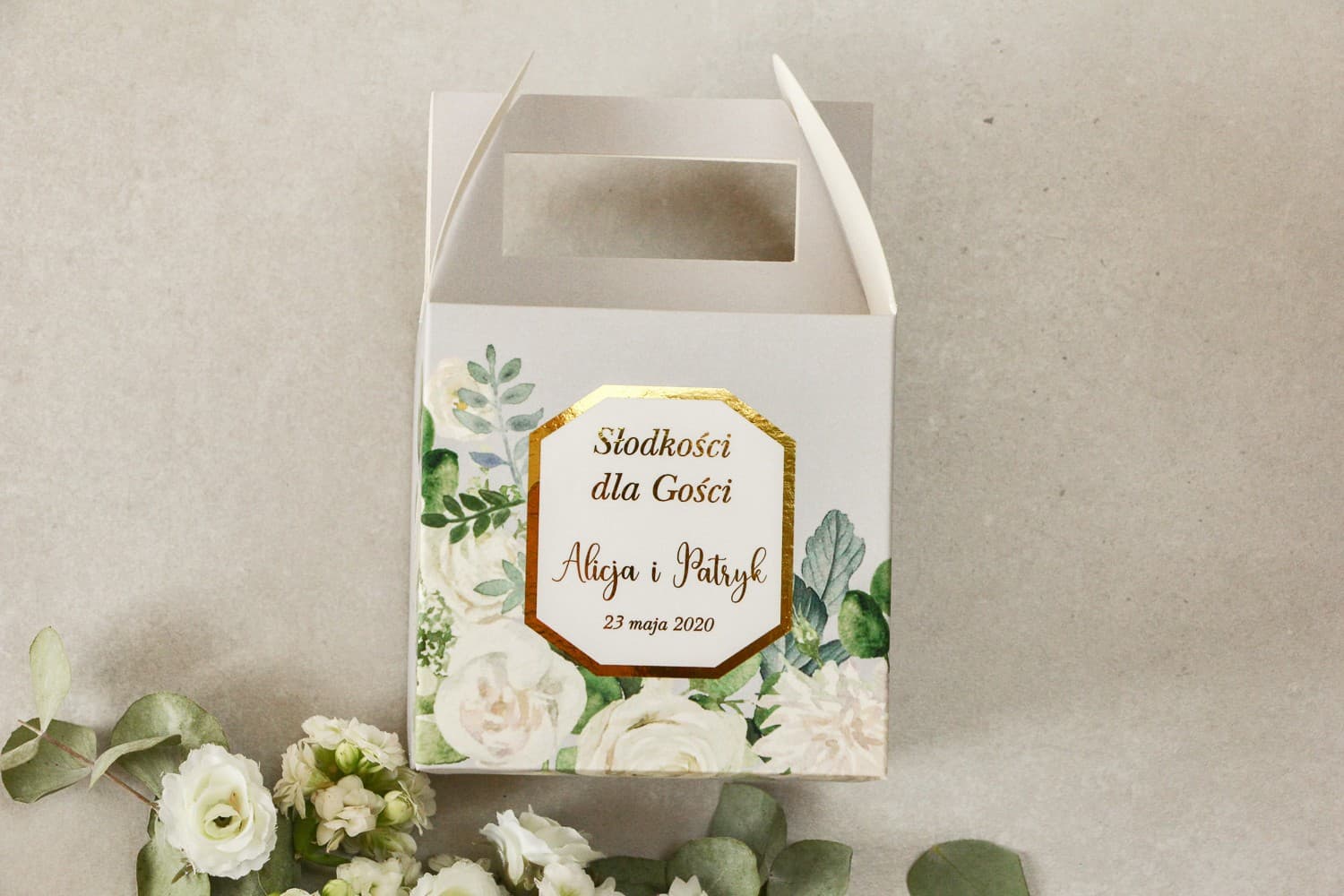 Gold Foiled Wedding Cake Box with Handle | White Roses Wedding Favours | Lotus No. 4