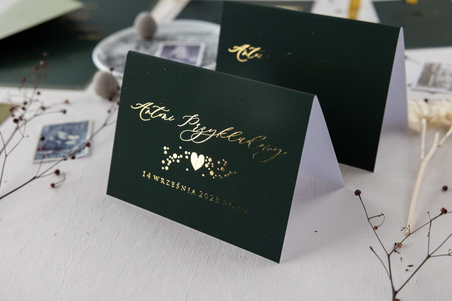 Wedding Place Cards Simple No. 2 – Gold Foiled Star Motif Cards