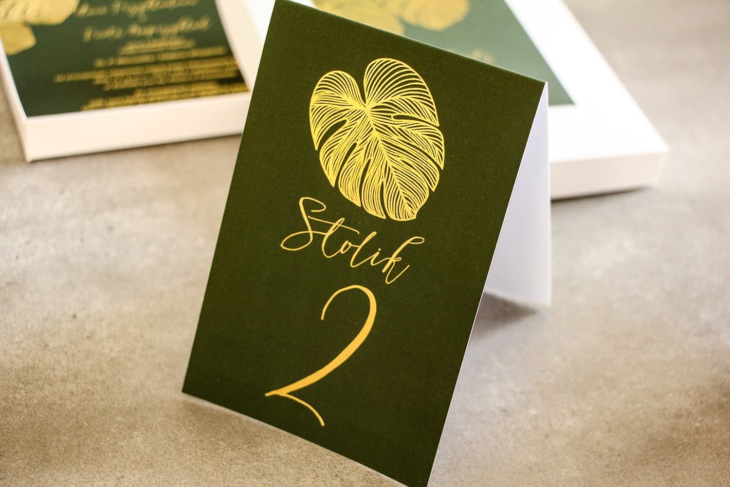 Gold Foiled Monstera Leaf Wedding Table Numbers | Glamour Table Cards | Szafir No. 1